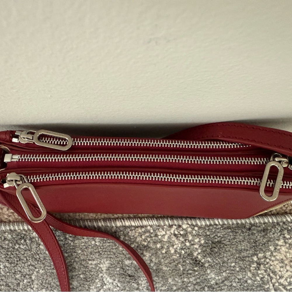 Burberry Crimson Leather Crossbody Bag - Picture 4 of 9
